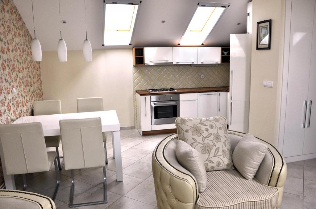 Apartments Soleado Панчево Екстер'єр фото