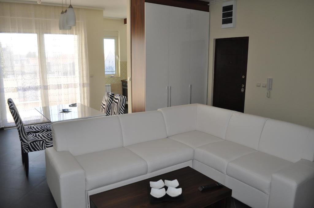 Apartments Soleado Панчево Екстер'єр фото