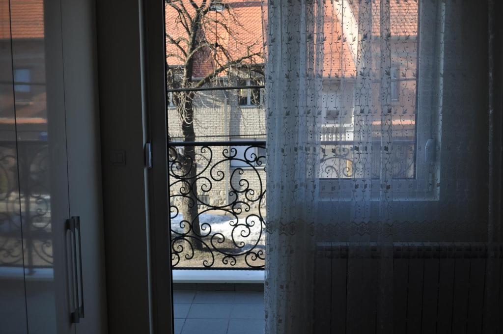 Apartments Soleado Панчево Екстер'єр фото